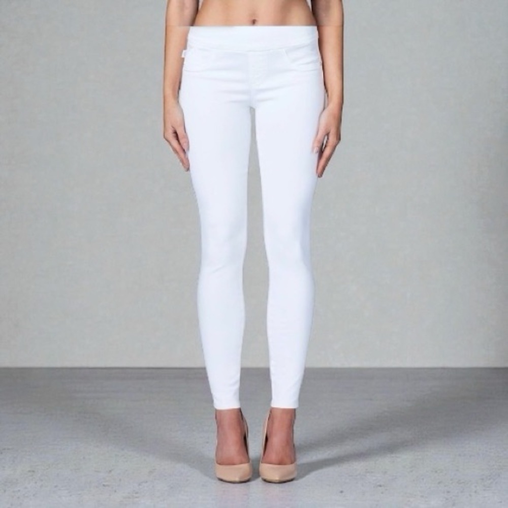 Rock & Republic Denim RX fever pull-on slimming jeans in white size 14